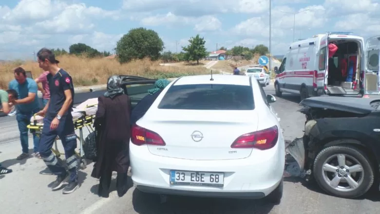 Balıkesir Savaştepe’de Kaza 9 Yaralı