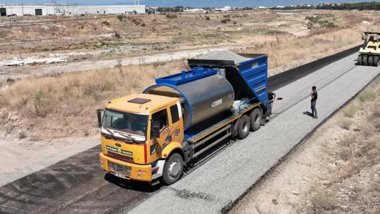 Balıkesir'de 10 Bin Metrekare Sathi Kaplama