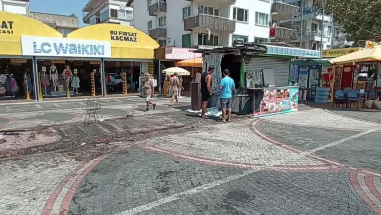 Balıkesir'de Birden Fazla İş Yeri Yangınında Kundaklama İddiası