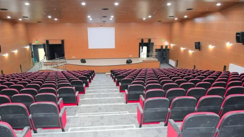 Balıkesir'de Gençlik ve Spor Yatırımları Hız Kazandı