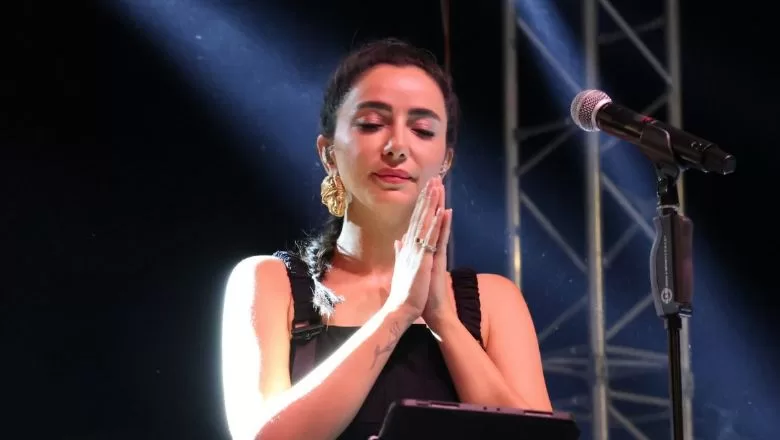 Balıkesir’de Konserde Evlilik Teklifi