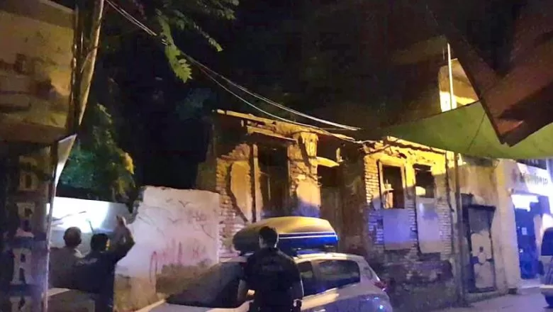 Polis Hırsızı Ceviz Ağacında Yakaladı