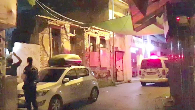 Polis Hırsızı Ceviz Ağacında Yakaladı