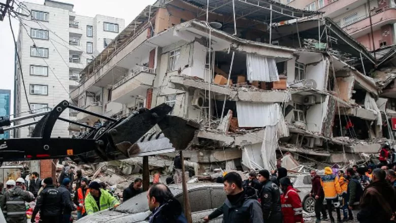 Diyarbakır'da Deprem Oldu