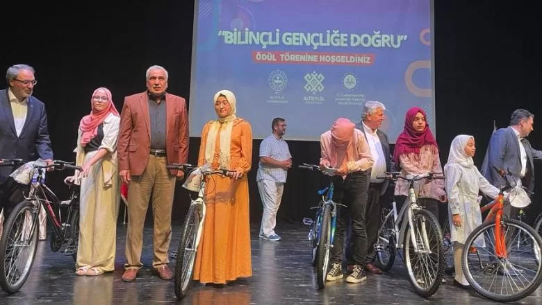 Kur’an Kursunda Dereceye Girenlere Ödül !