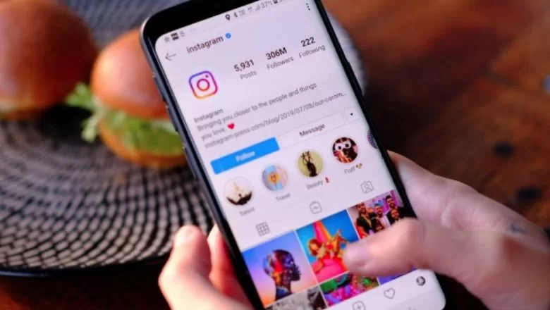 Türkler Instagram'da Aylık 21 Saat Vakit Geçiriyor