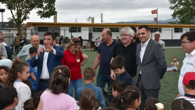 Yusuf Başkan'dan Çocuklara Jest