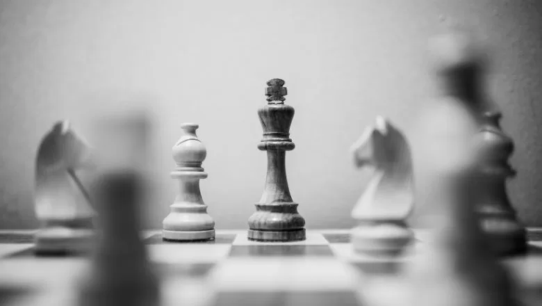 Stratejinin Tahtası: Satranç